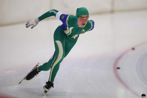 O atleta esteve presente em duas provas da International Opening Season em Inzell / Foto: Divulgação CBDG